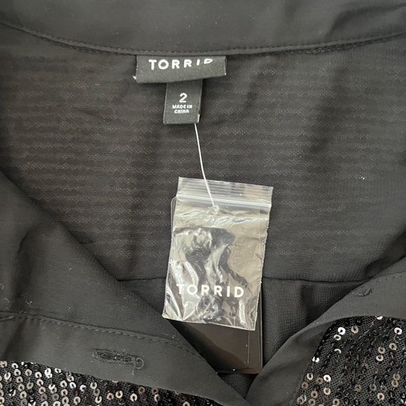 TORRID Women Sequen Long sleeve Button up Black Blouse Size 2 - Picture 4 of 6